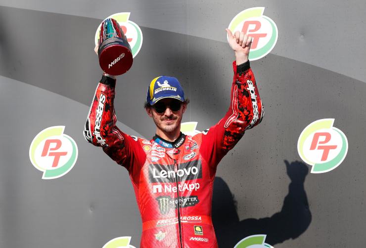 Bagnaia sorriso amaro 