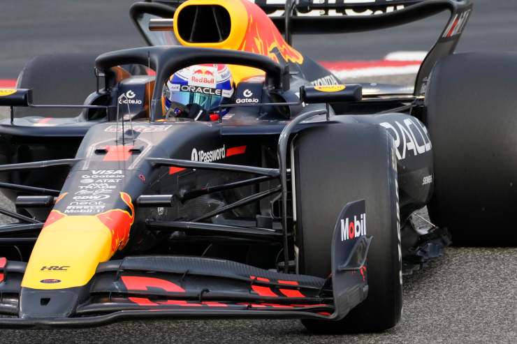 Verstappen dentro la Red Bull